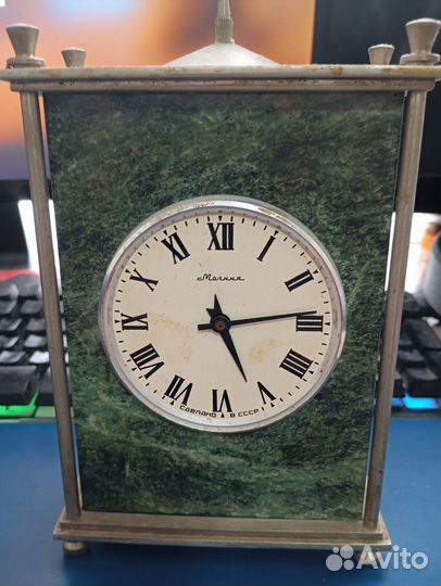 Часы настольные Молния (СССР)