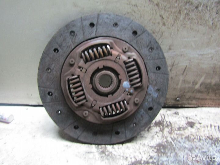 Диск сцепления Киа Церато 2005г 1.6л 77кВт бензин