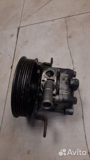 Насос гидроусилителя Nissan Primera