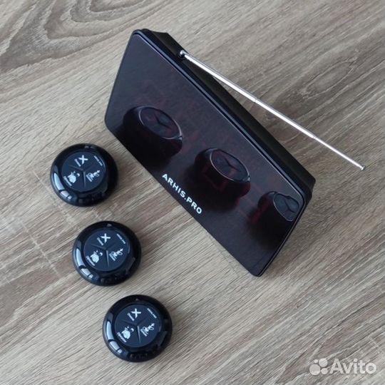 Влагозащищенная кнопка вызова персонала и табло