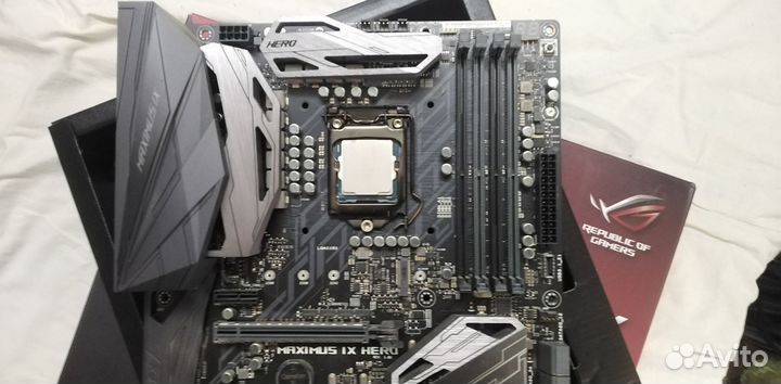 Материнская плата asus maximus IX hero