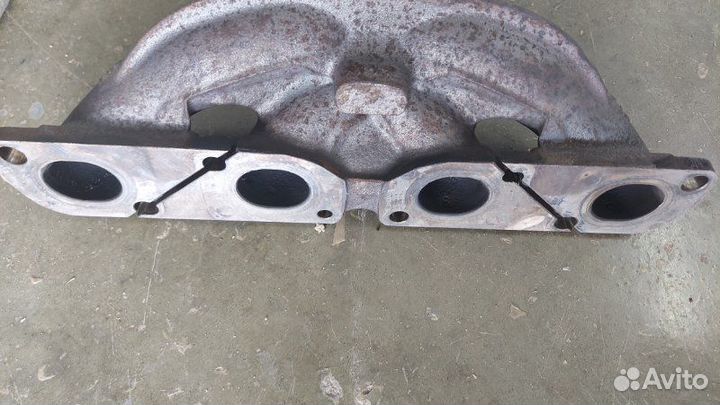 Выпускной коллектор Bmw 750Lix F02 N63 4.4I 2009