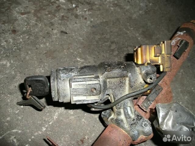 Замок зажигания Toyota Probox NCP50 2001