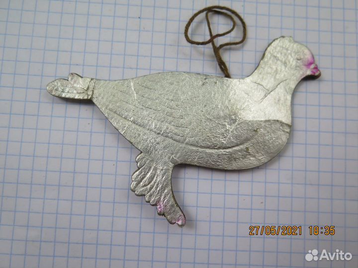 Елочная игрушка голубь