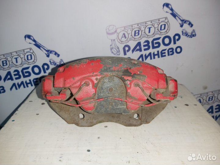 Суппорт тормозной правый Ford Focus 2
