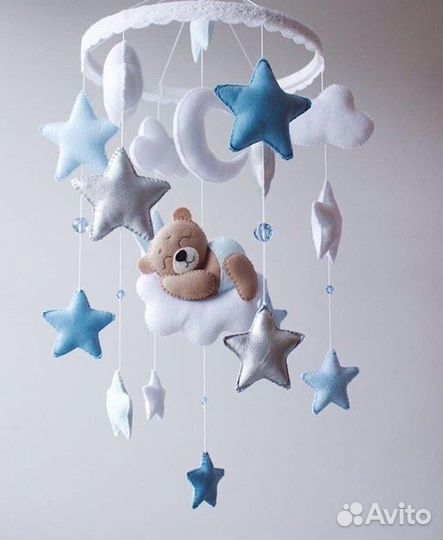 Мобиль в кроватку ручной работы