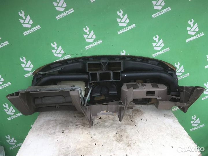 Торпедо Вольво C40