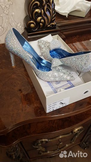 Туфли женские 36 размер серебро