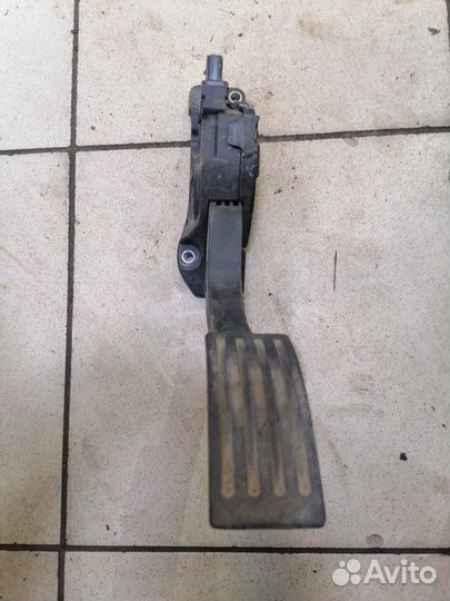 Педаль газа Ford Focus 3
