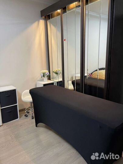 Косметологическая тележка, в отличном состоянии 2ш