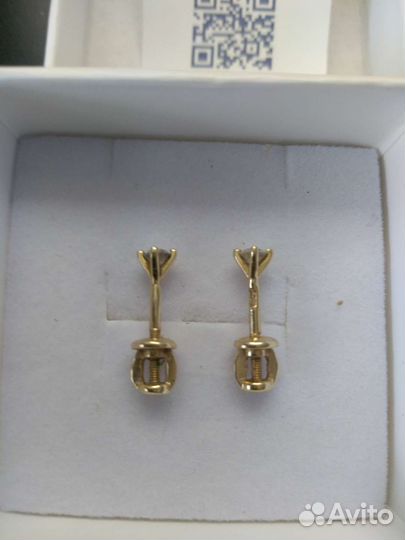Золотые серьги с бриллиантами