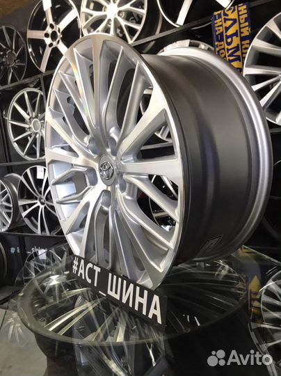 Диски TY-033 R18 5x114.3 d60.1 SF