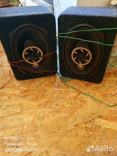 Автомобильные колонки в корпусах Пионеер