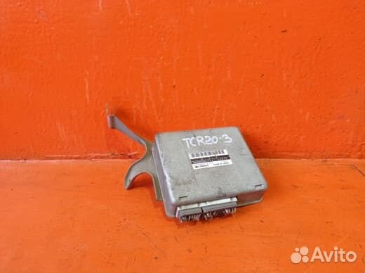 Блок управления ABS toyota estima/emina/lucida