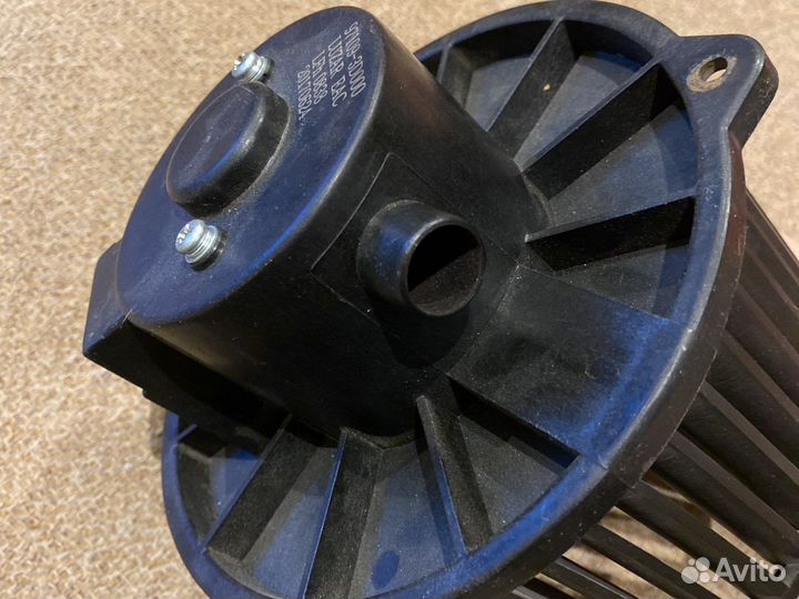 Моторчик печки Luzar