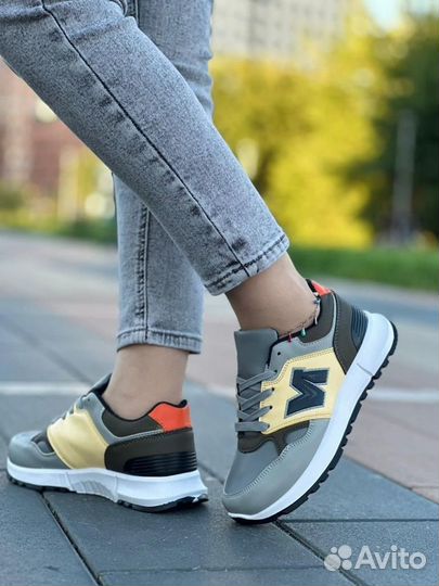 Женские кроссовки New Balance