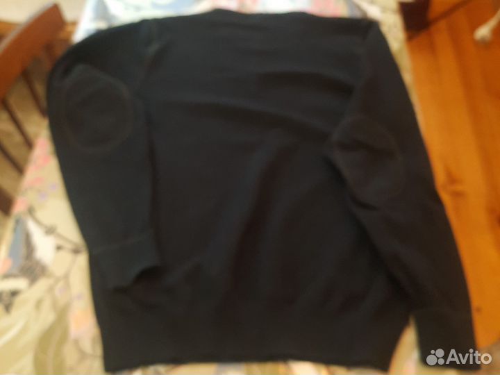 Свитер шерстяной женский