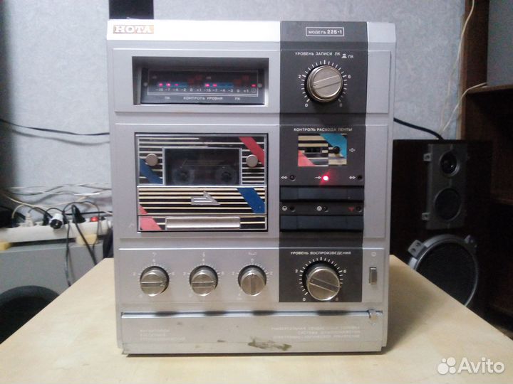 Кассетный магнитофон Комета 225 С-1