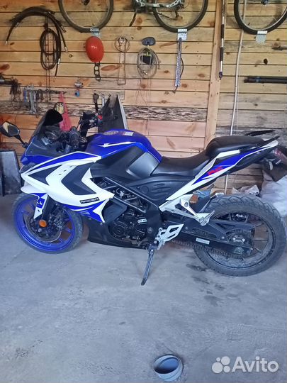 Мотоцикл Racer