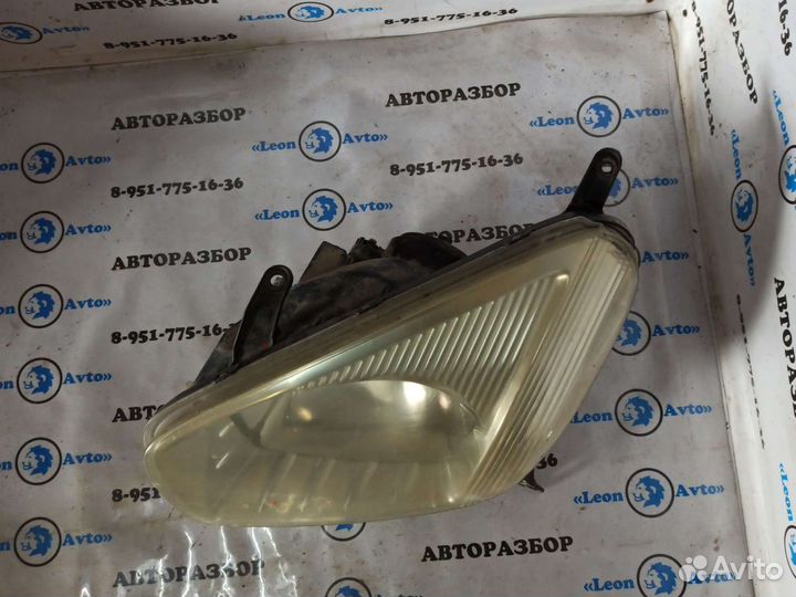 Фара левая Toyota RAV4 20