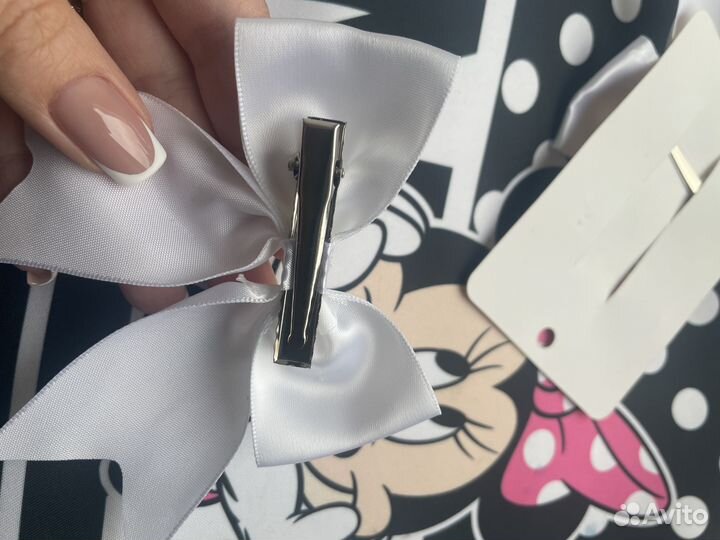 Заколки для волос детские белые 2 штук