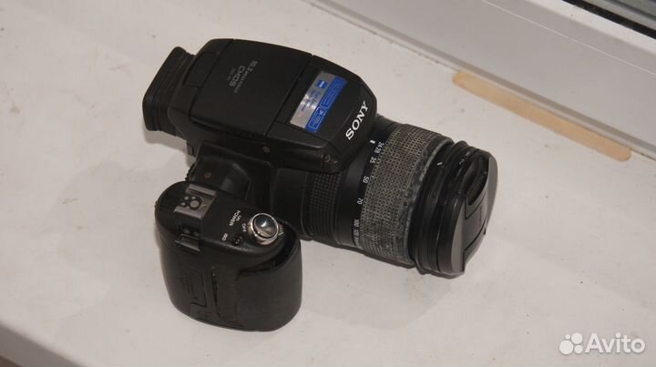 Фотоаппарат Sony Cyber shot DSC-R1
