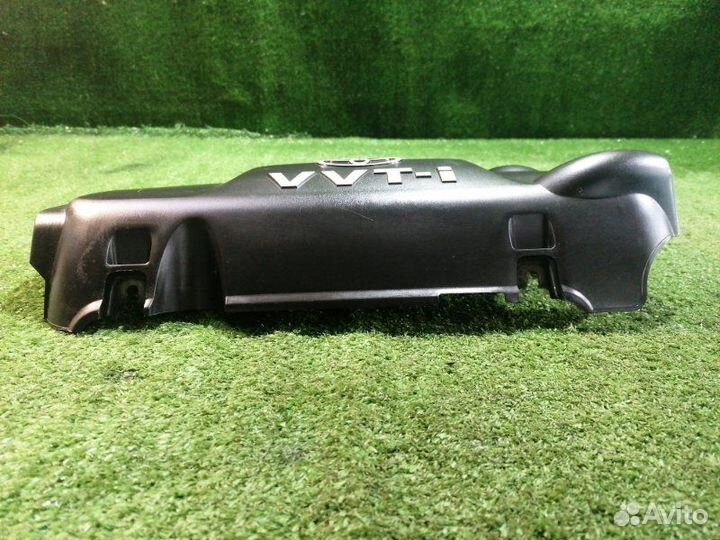 Декоративная крышка двигателя Toyota Corolla