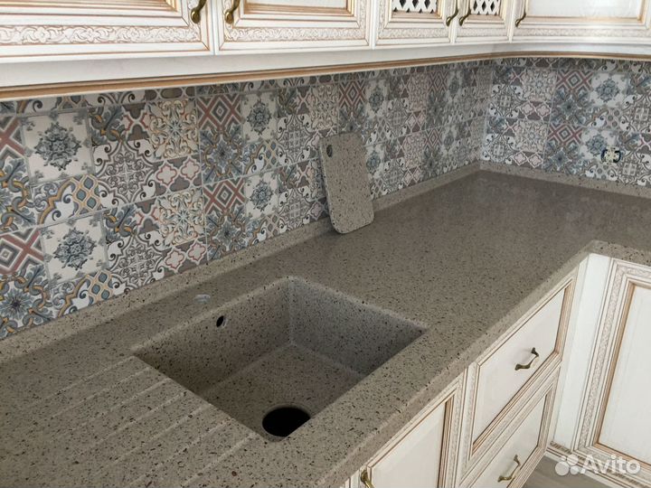 Изделия из акрилового камня