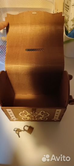 Копилка с замком