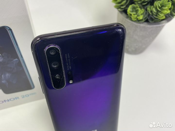 Телефон Honor 20 Pro 8/256