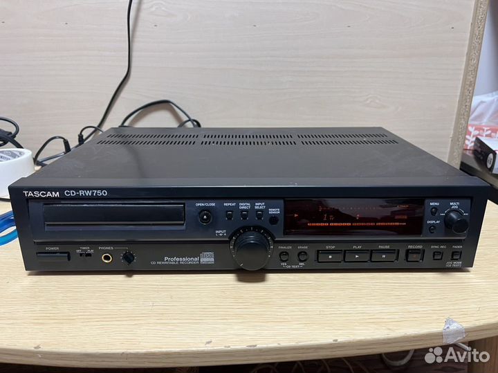 Tascam cd-rw 750 CD рекордер
