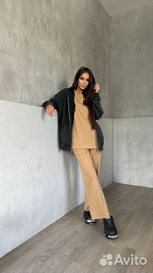 Стильная кофта Balenciaga