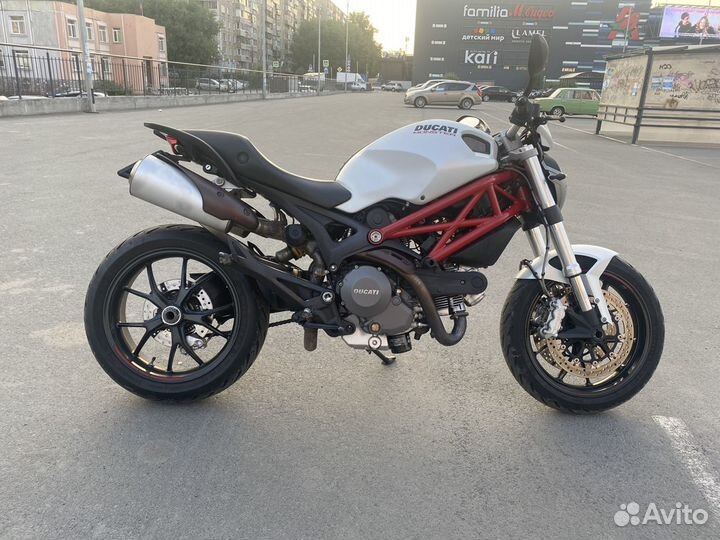 Ducati monster 796 ABS