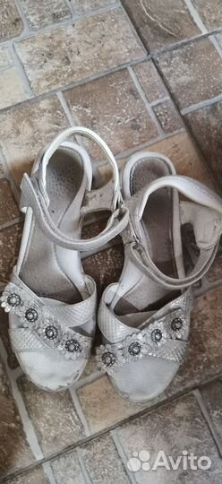 Босоножки для девочки