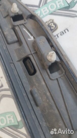 Молдинг двери передней правой Skoda Superb 2015