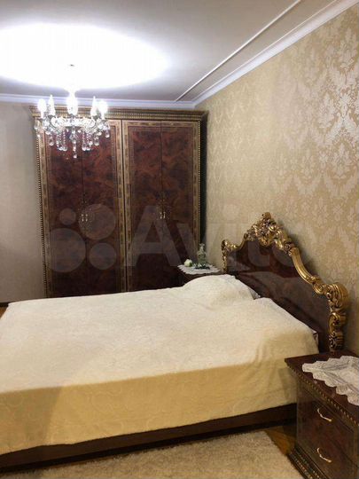 4-к. квартира, 80 м², 1/5 эт.