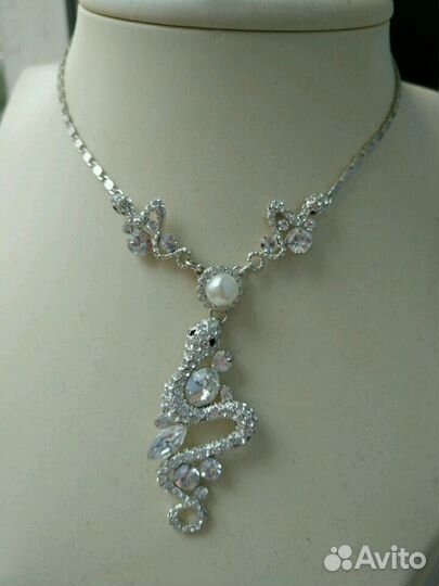 Колье и серьги