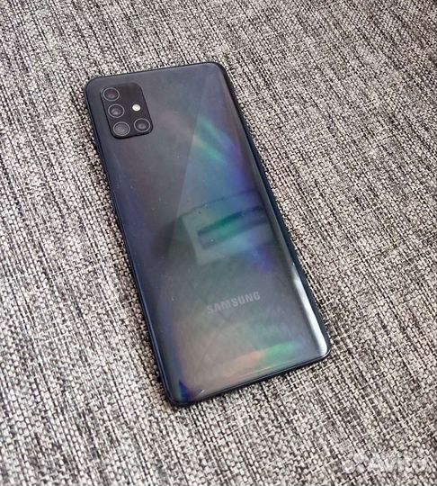 Samsung Galaxy A51, 4/64 гб