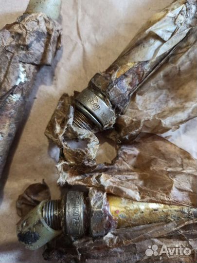 Свеча Сн-307. Сн-302 новая СССР