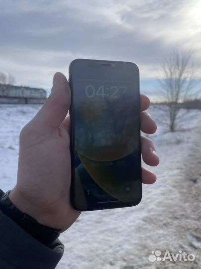 iPhone X, 64 ГБ