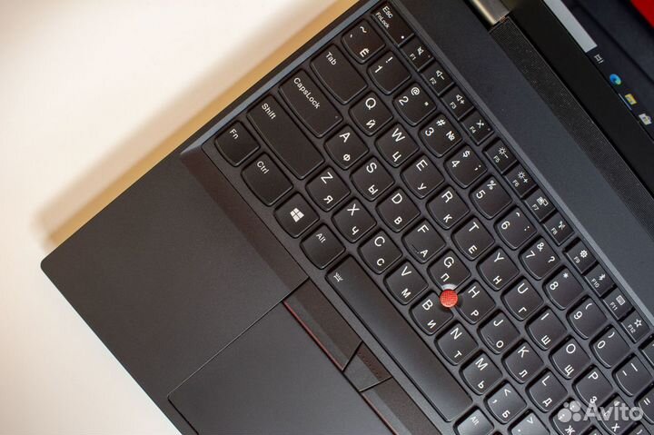 Lenovo ThinkPad T590 i5 24gb 512gb Geforce MX250