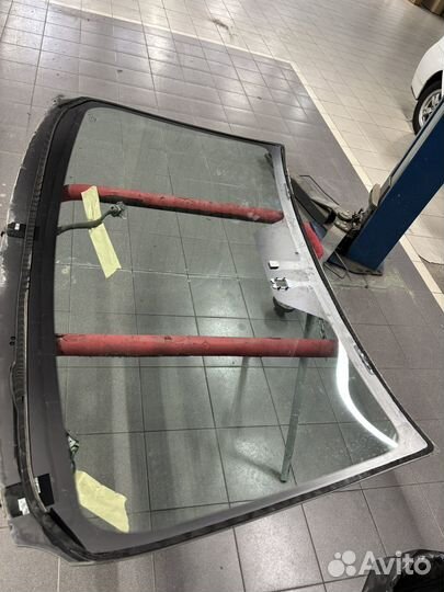 Лобовое стекло на toyota rav4 40,2018