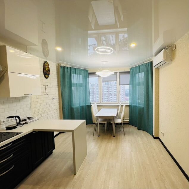 2-к. квартира, 61 м², 15/19 эт.