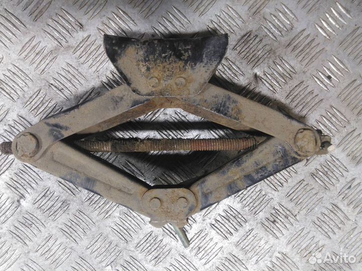 Домкрат Citroen-Peugeot