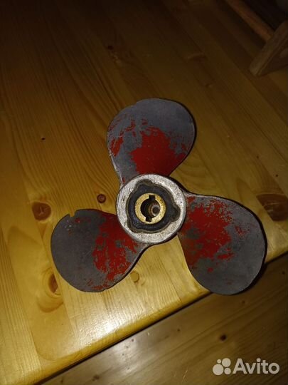 Винт для лодочного мотора