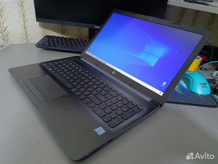 HP: 15.6Fhd, i5-8250u, mx110, 10ddr4, ssd+hdd