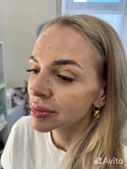 Мастер бровист