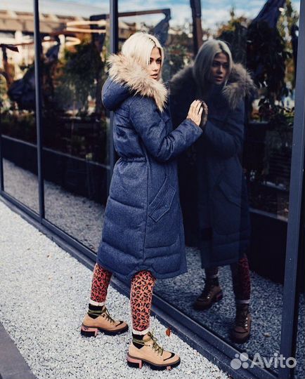 Пуховик женский длинный