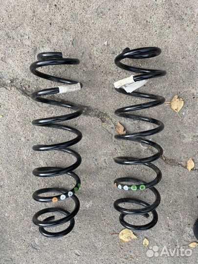 Пружины задние на volkswagen polo оригинал новые