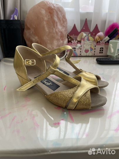 Рейтинговые туфли для танцев